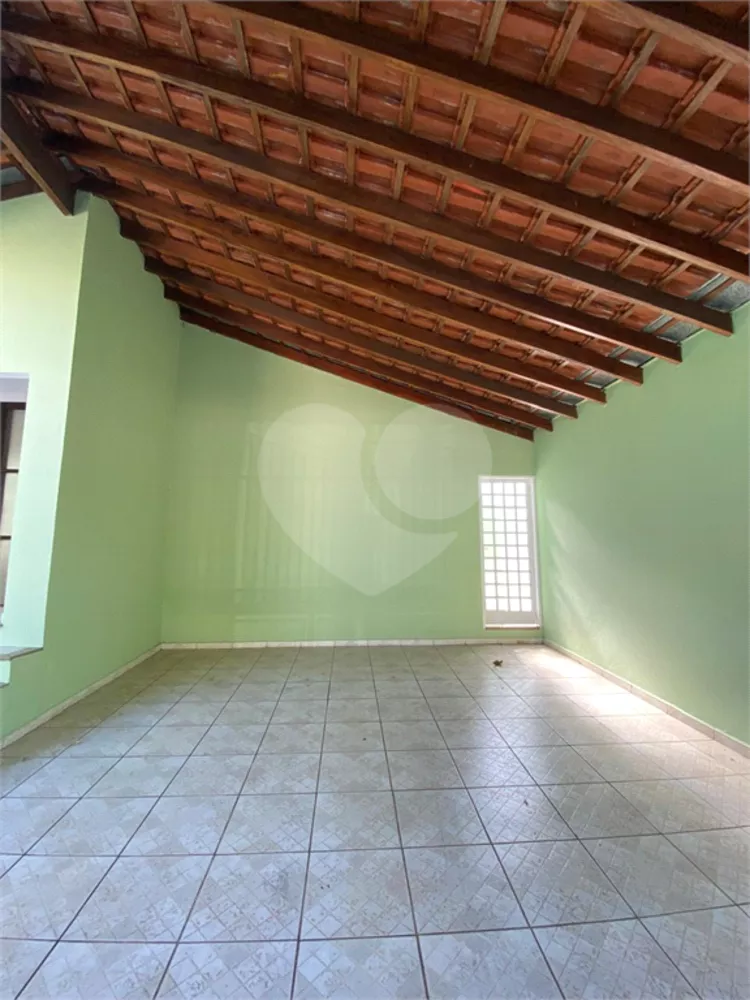 Casa à venda com 3 quartos, 177m² - Foto 4