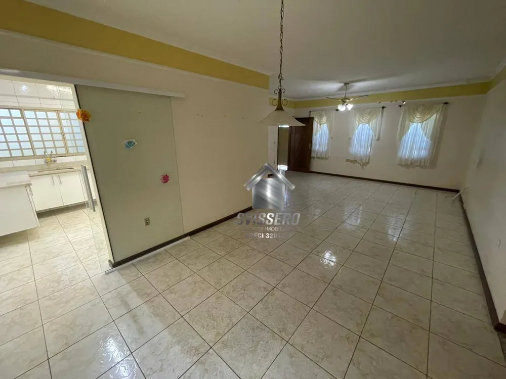 Casa, 4 quartos, 362 m² - Foto 1