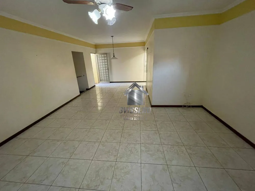 Casa, 4 quartos, 362 m² - Foto 2