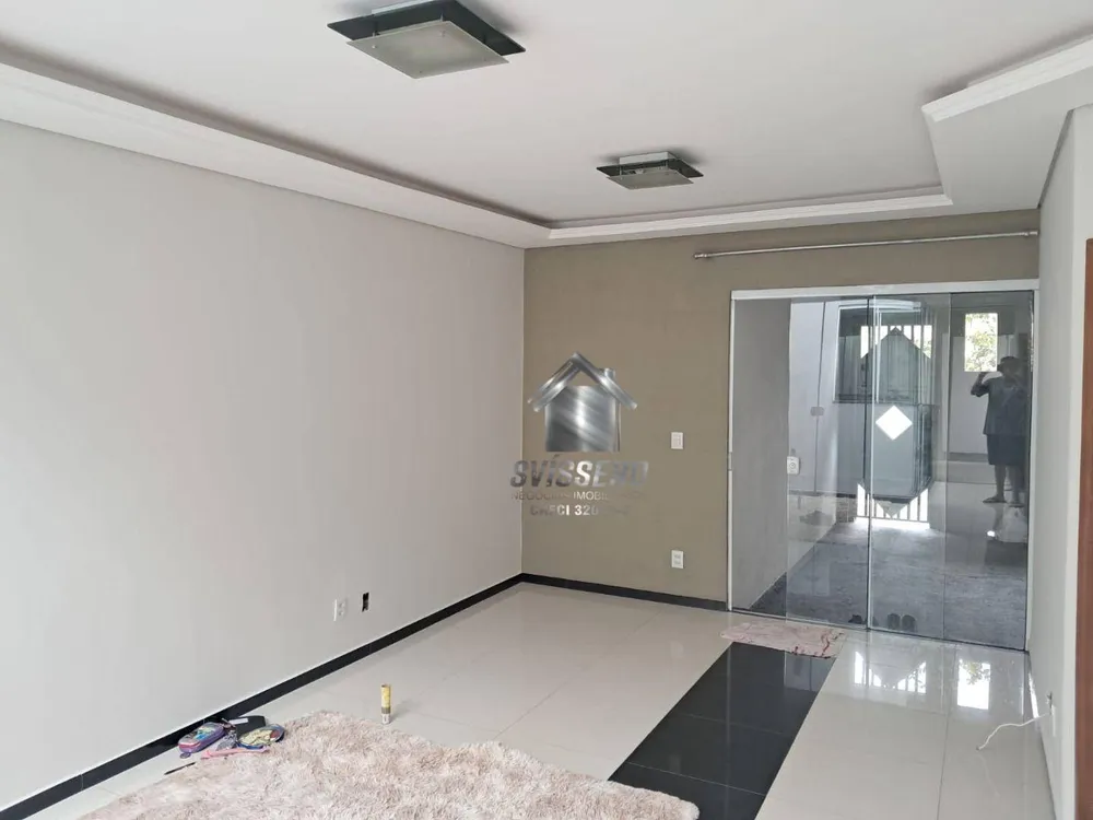 Casa, 4 quartos, 218 m² - Foto 4