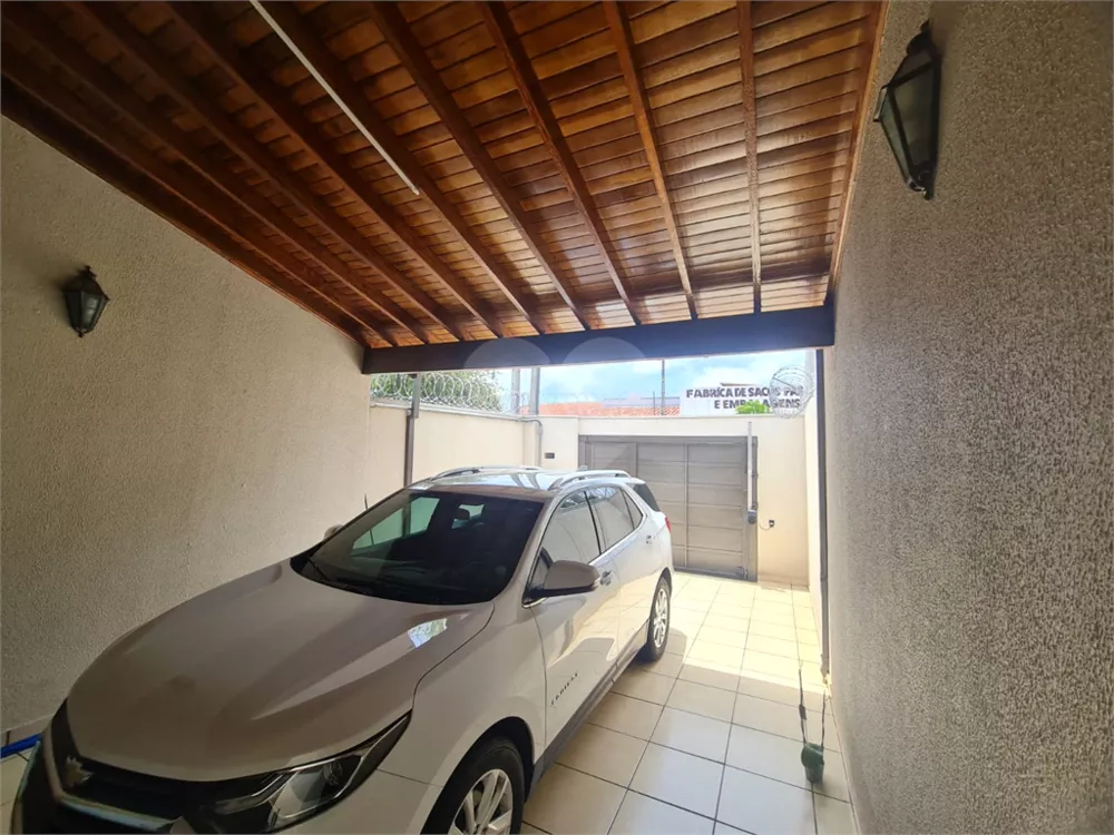 Casa à venda com 3 quartos, 217m² - Foto 16