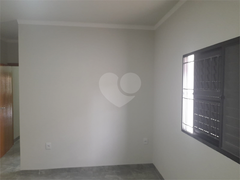 Casa à venda com 3 quartos, 242m² - Foto 5
