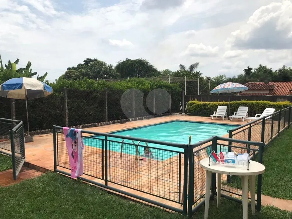 Chácara, 4 quartos, 2500 m² - Foto 1