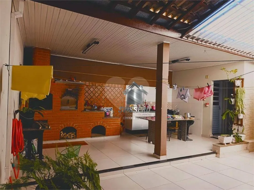 Casa, 4 quartos, 250 m² - Foto 3