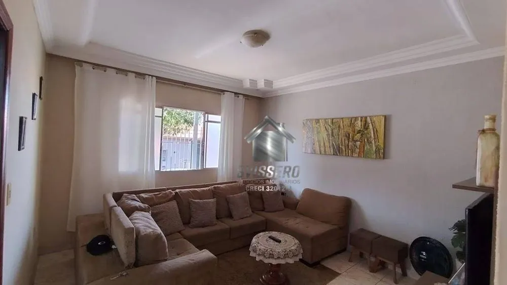 Casa, 3 quartos, 141 m² - Foto 2