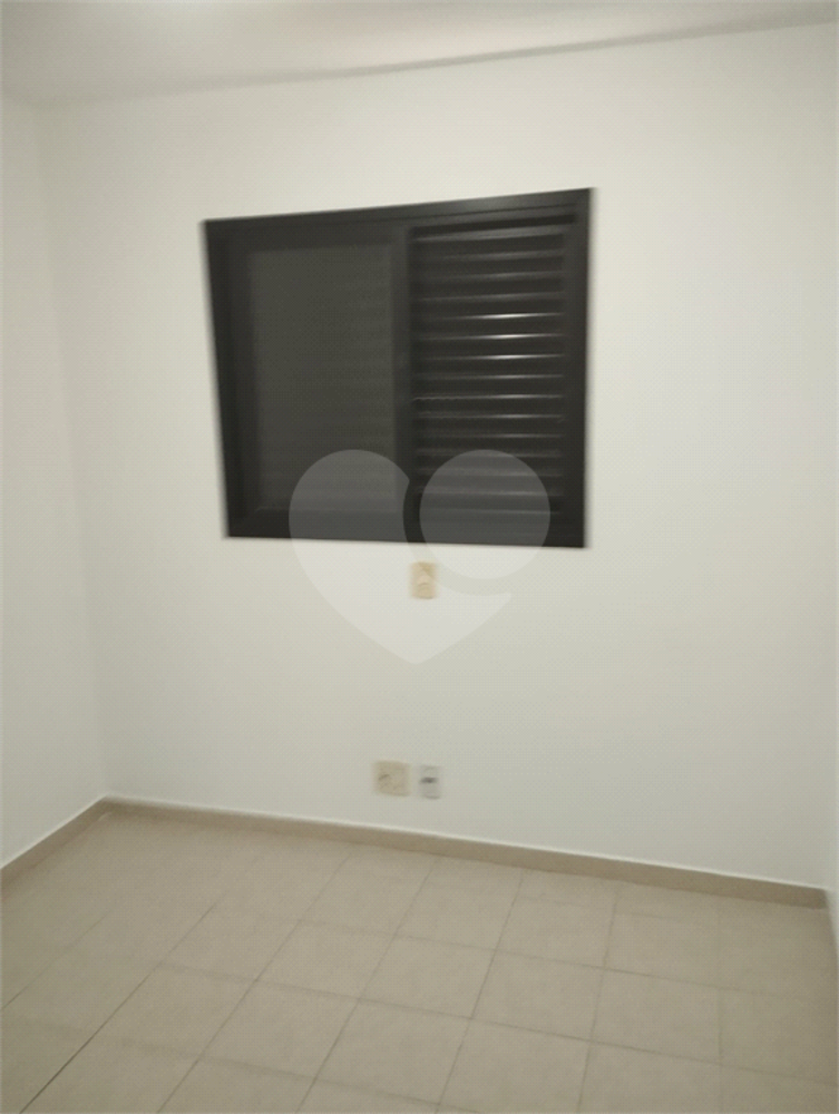 Apartamento para alugar com 2 quartos, 63m² - Foto 4