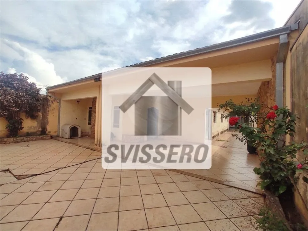 Casa, 3 quartos, 232 m² - Foto 3