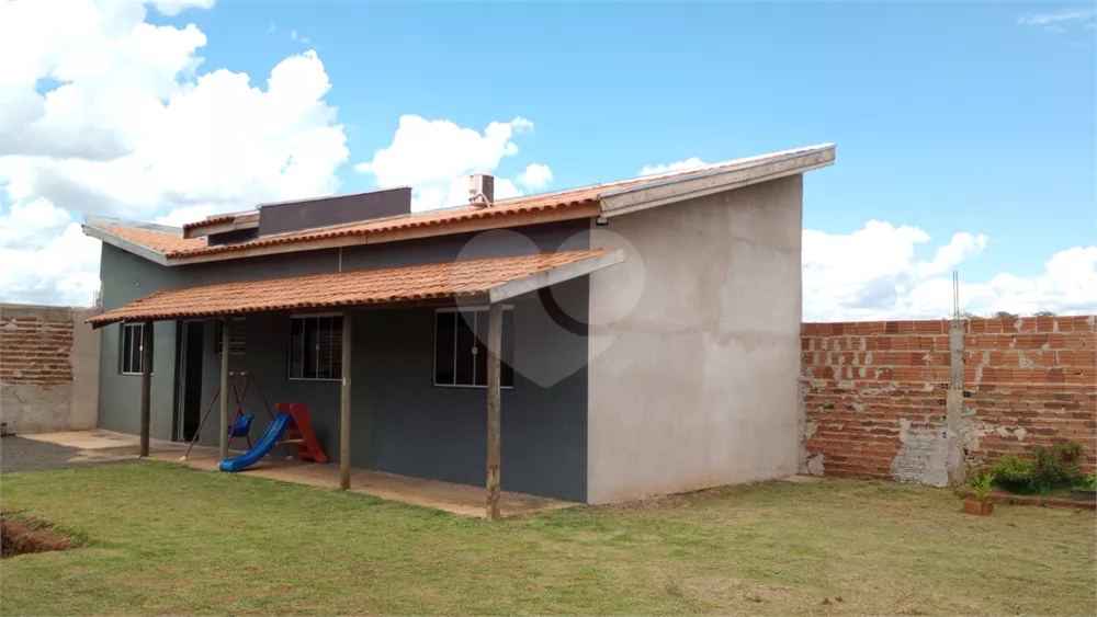 Casa à venda com 2 quartos, 53m² - Foto 3