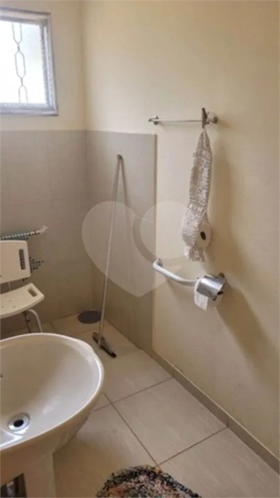 Casa, 4 quartos, 250 m² - Foto 12