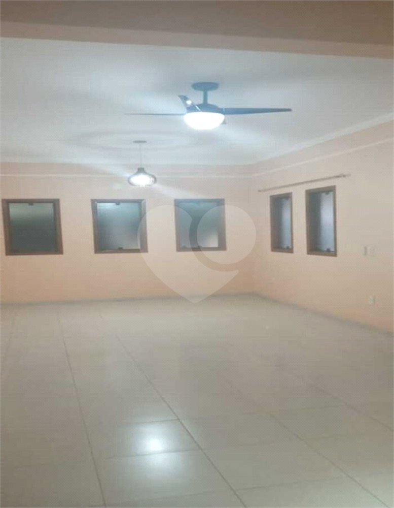Casa à venda com 3 quartos, 298m² - Foto 5