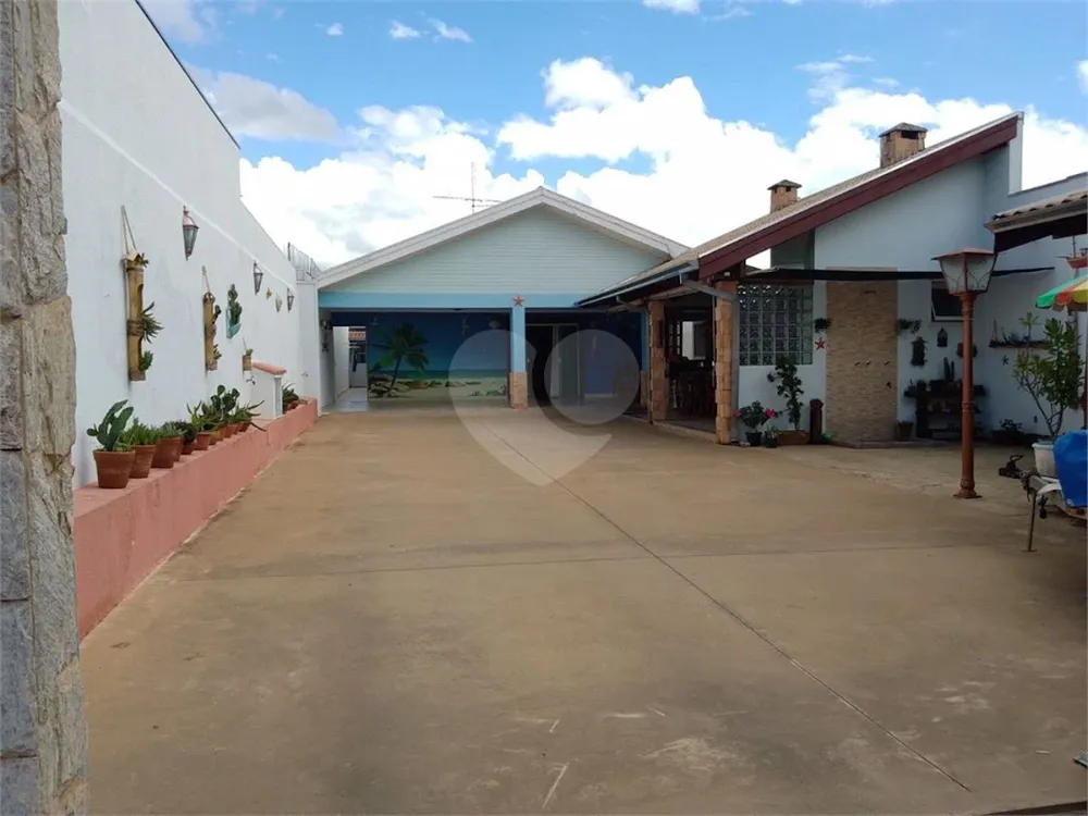 Casa, 3 quartos, 285 m² - Foto 1