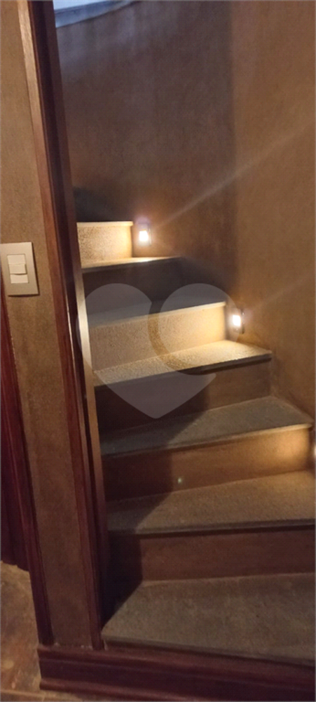 Casa à venda com 2 quartos, 246m² - Foto 4