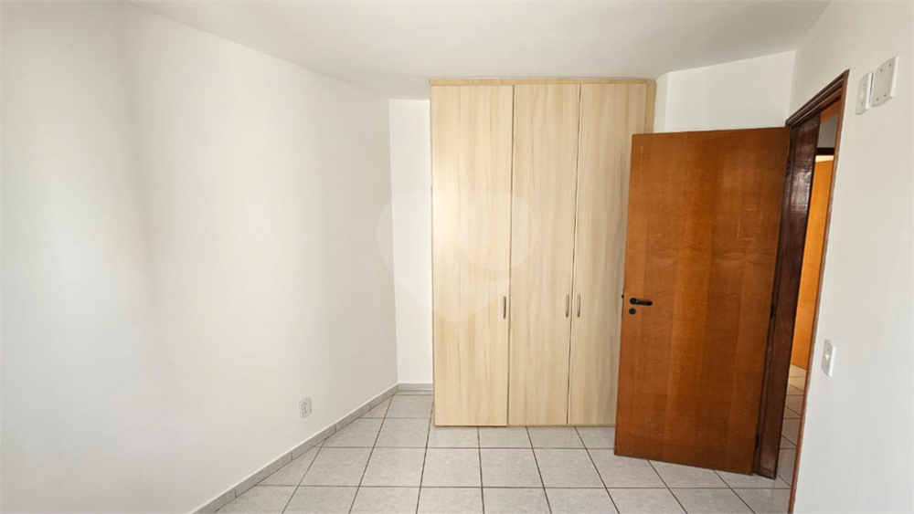 Apartamento à venda e aluguel com 3 quartos, 80m² - Foto 5