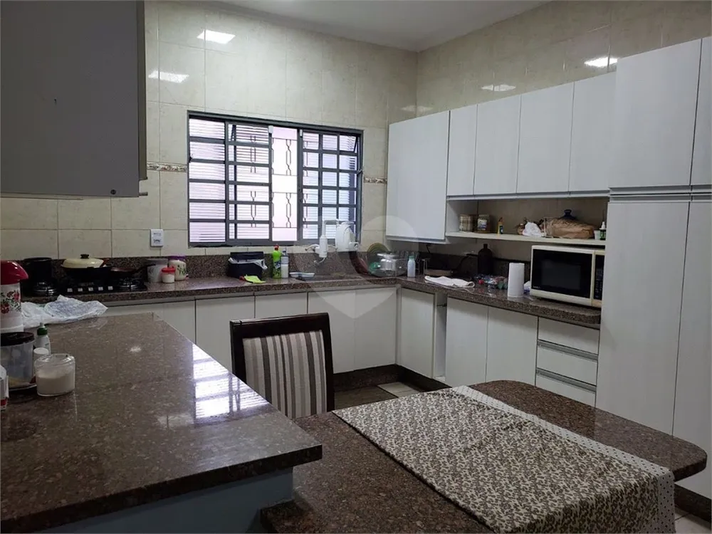 Casa, 2 quartos, 240 m² - Foto 11