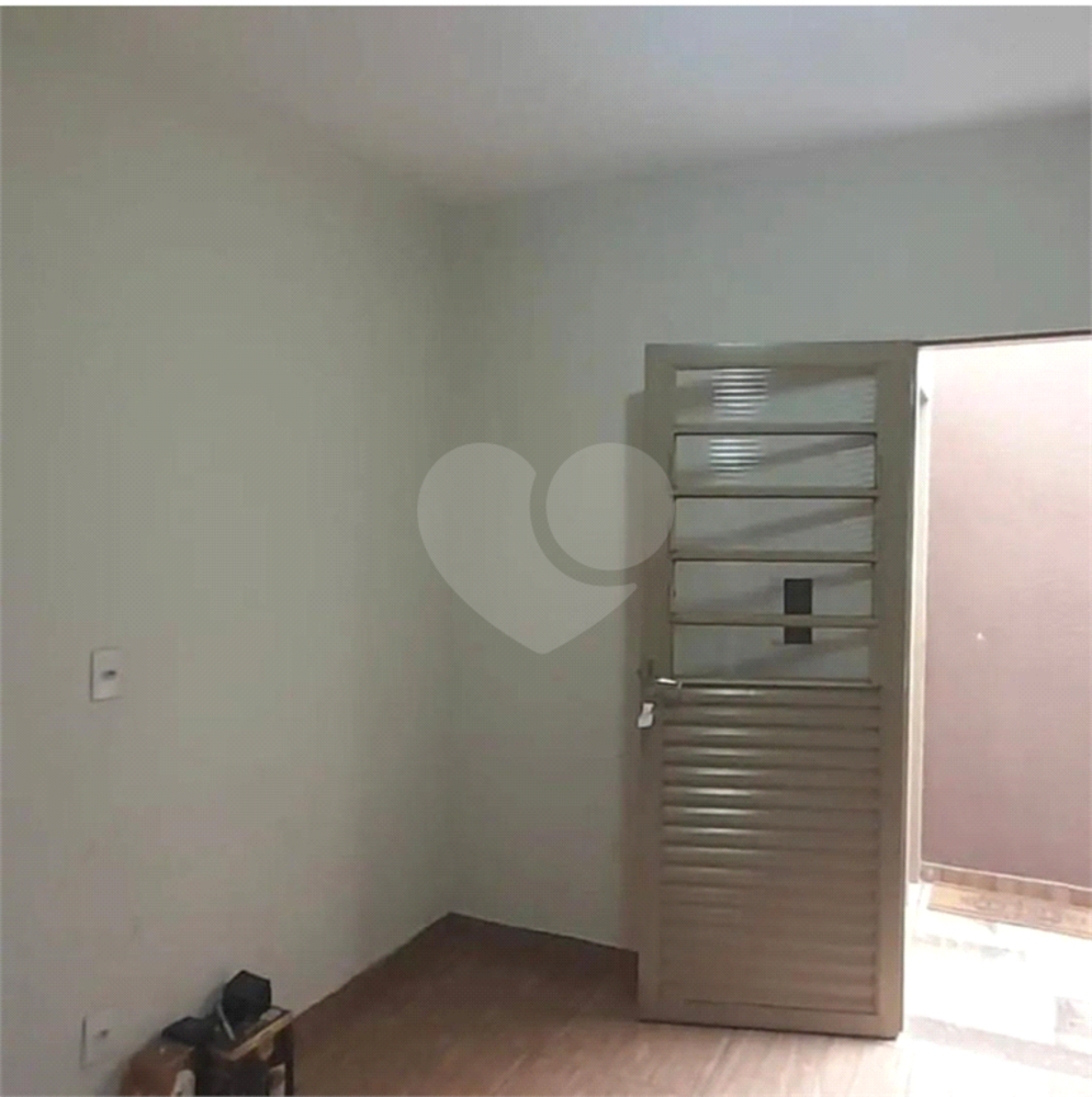 Casa à venda com 3 quartos, 241m² - Foto 6