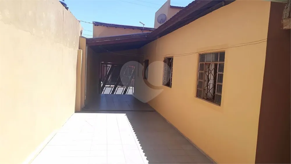 Casa, 3 quartos, 169 m² - Foto 1