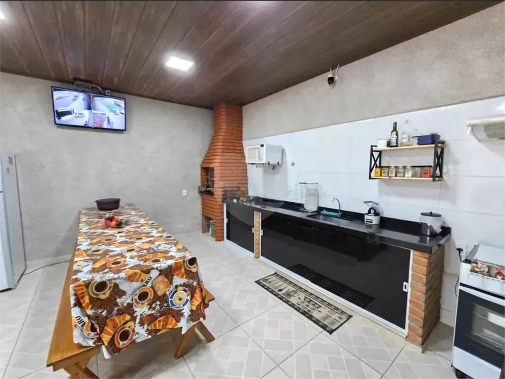 Casa à venda com 3 quartos, 180m² - Foto 4