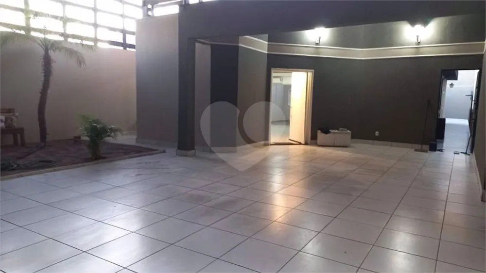 Casa, 3 quartos, 250 m² - Foto 11