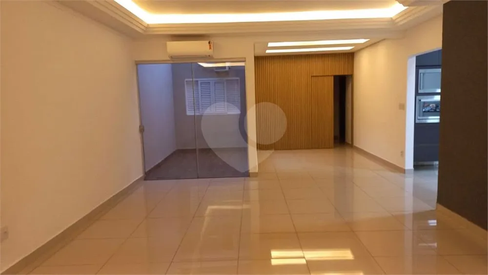 Casa, 3 quartos, 250 m² - Foto 2