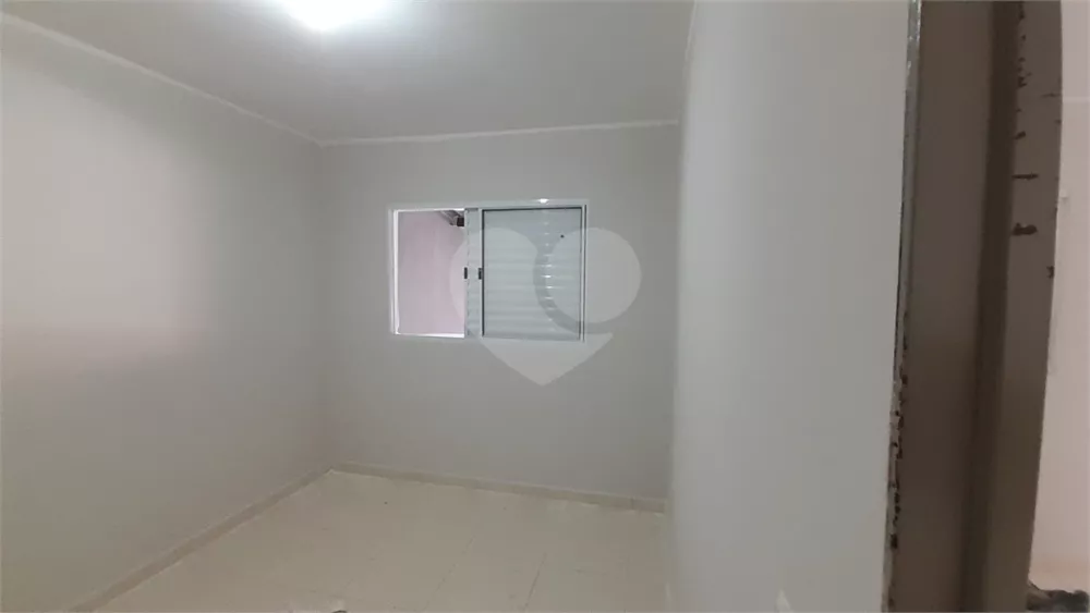 Casa à venda com 2 quartos, 80m² - Foto 5