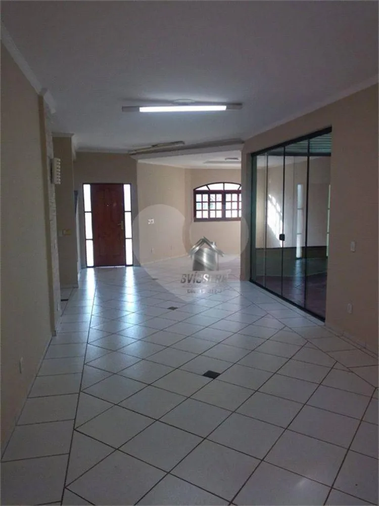 Sobrado, 4 quartos, 329 m² - Foto 2