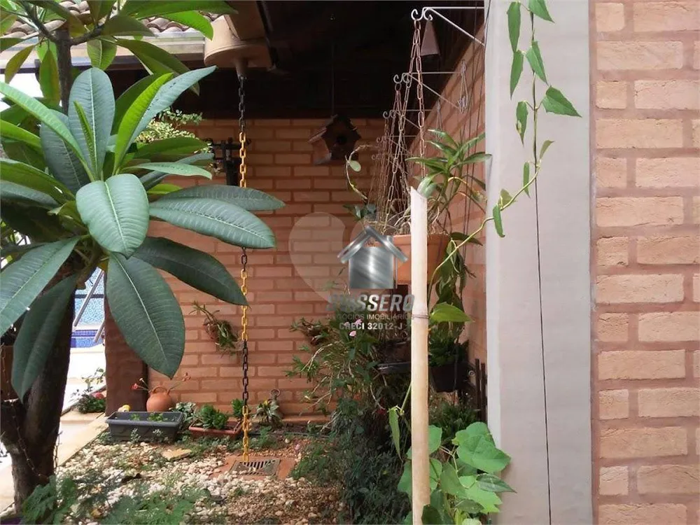 Casa, 2 quartos, 246 m² - Foto 1