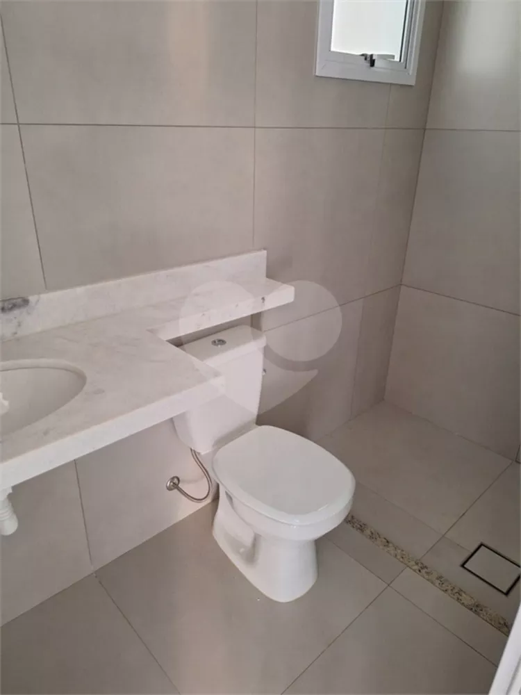 Apartamento à venda com 2 quartos, 64m² - Foto 2