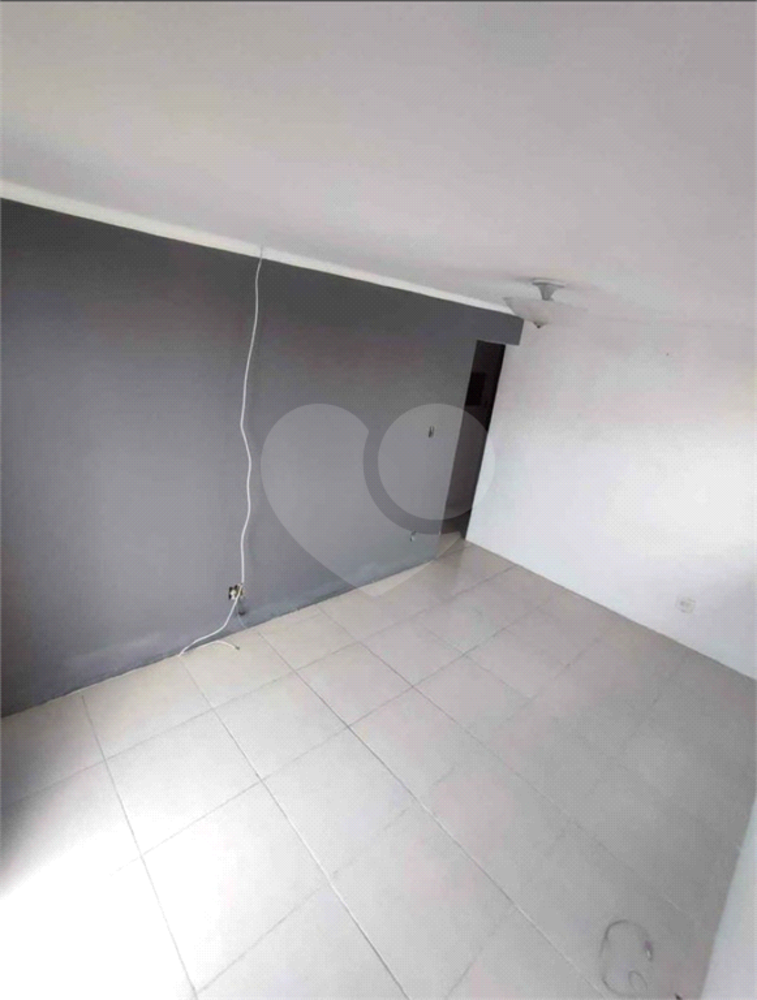 Casa à venda com 3 quartos, 120m² - Foto 3