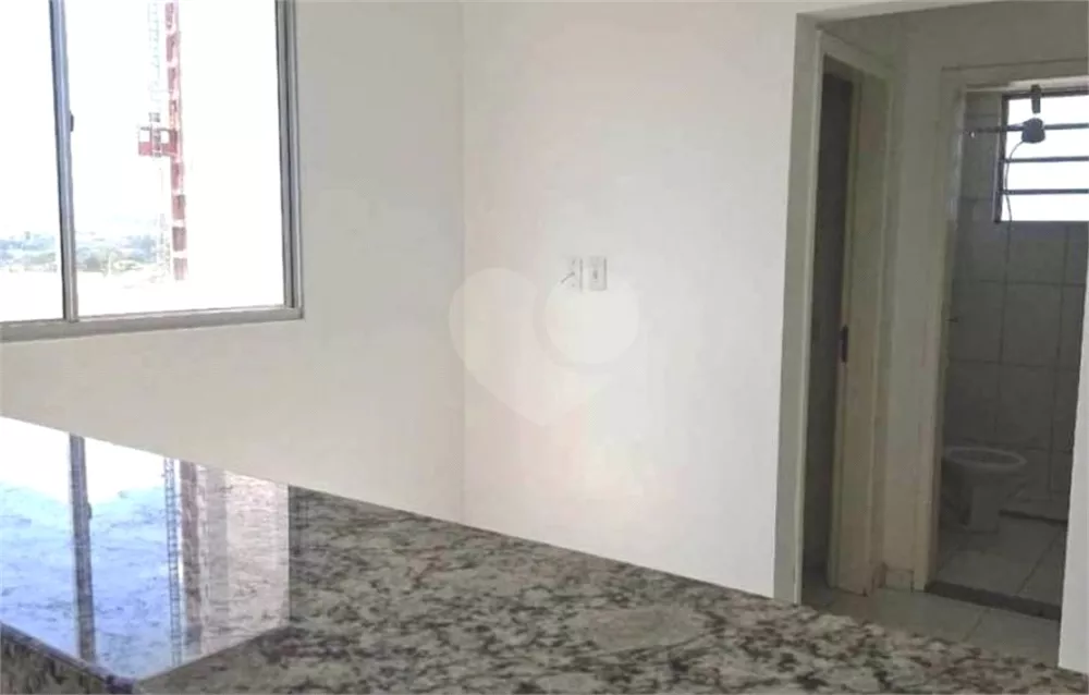 Apartamento à venda com 2 quartos, 46m² - Foto 2