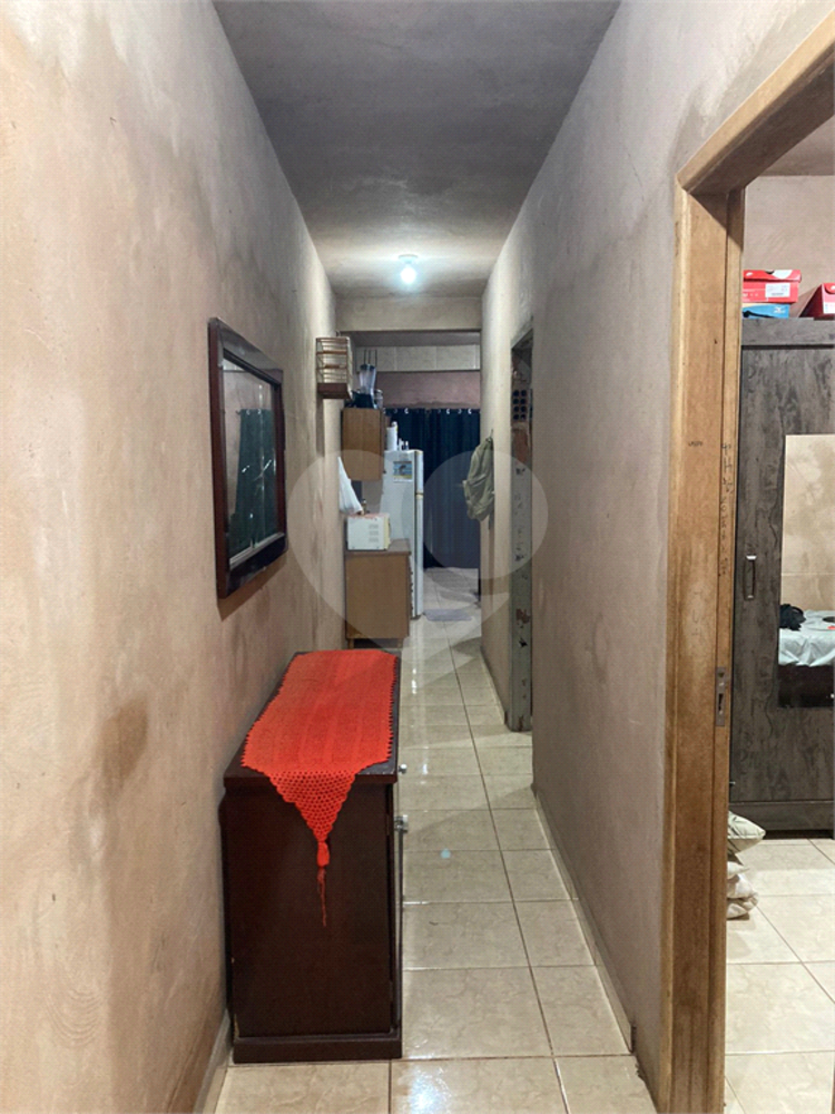 Casa à venda com 3 quartos, 77m² - Foto 8