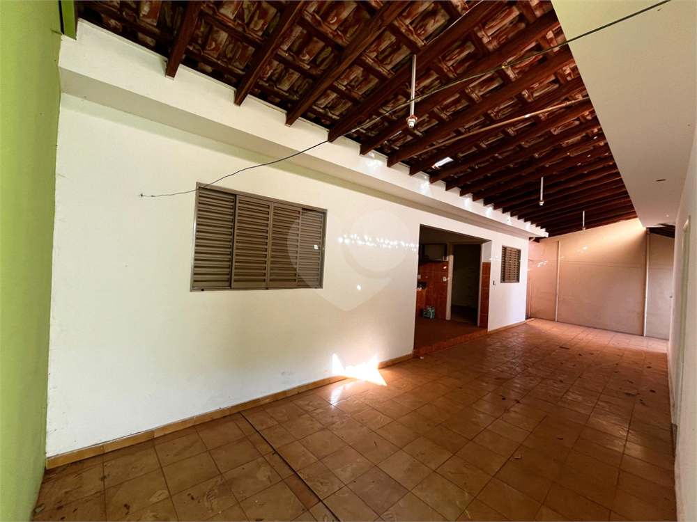 Casa à venda com 5 quartos, 206m² - Foto 4