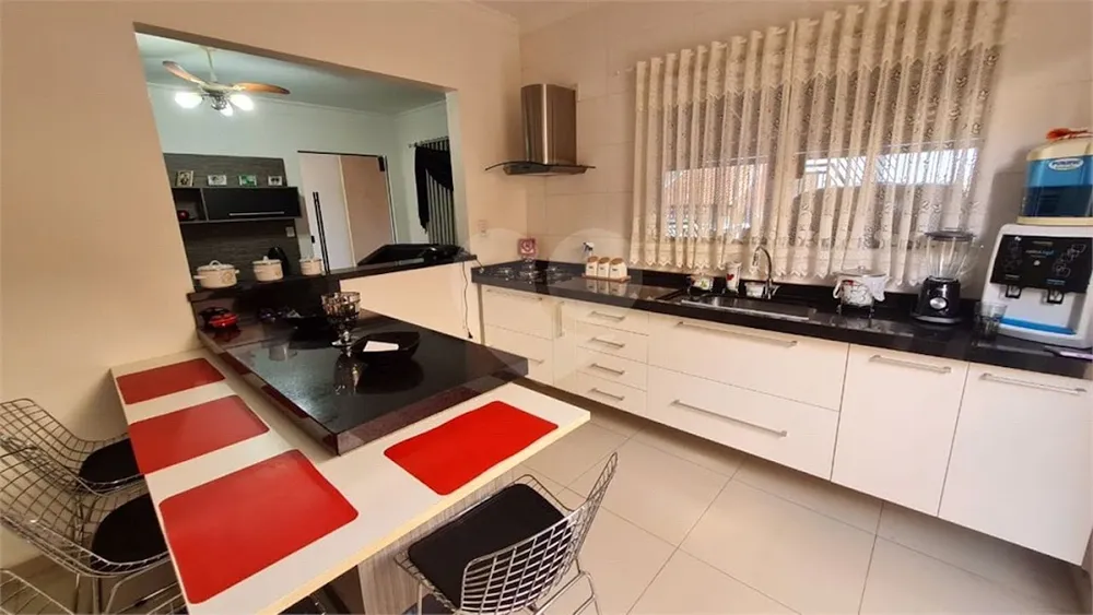 Casa, 3 quartos, 210 m² - Foto 5