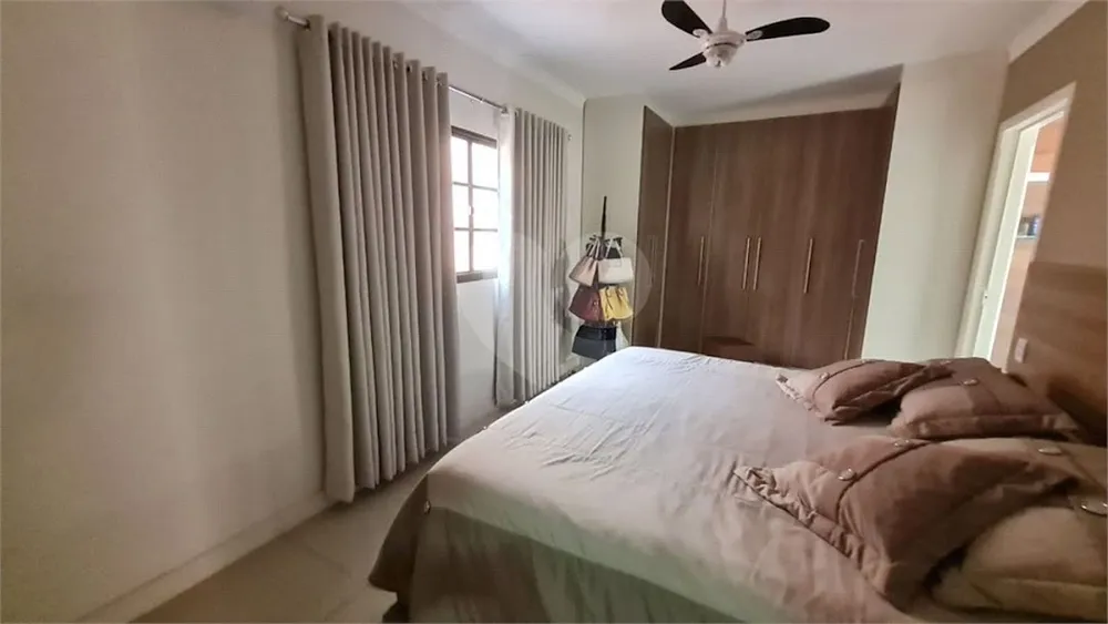 Casa, 3 quartos, 210 m² - Foto 8
