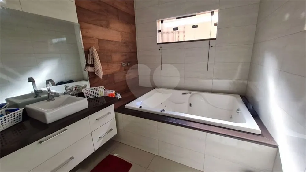 Casa, 3 quartos, 210 m² - Foto 2