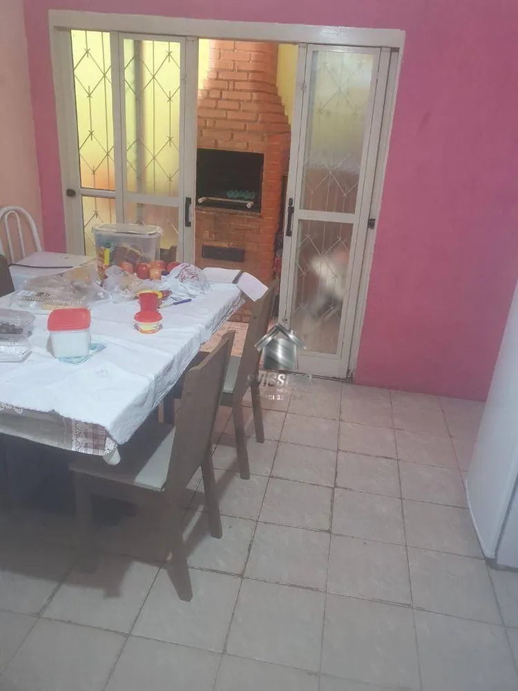 Casa, 3 quartos, 160 m² - Foto 2