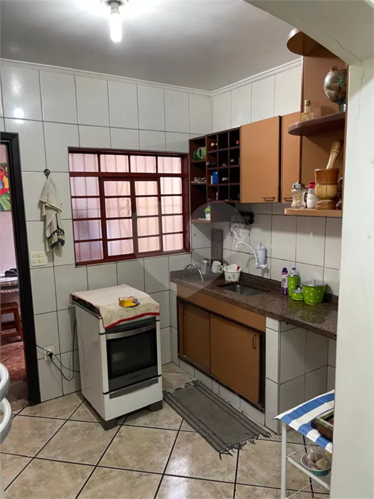 Casa à venda com 3 quartos, 180m² - Foto 4