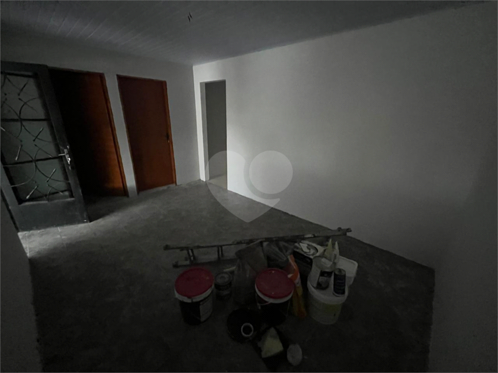 Casa à venda com 2 quartos, 80m² - Foto 4