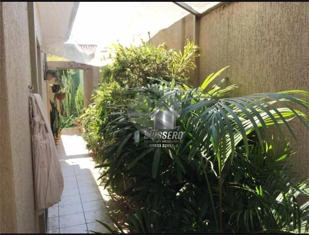 Casa, 3 quartos, 233 m² - Foto 1