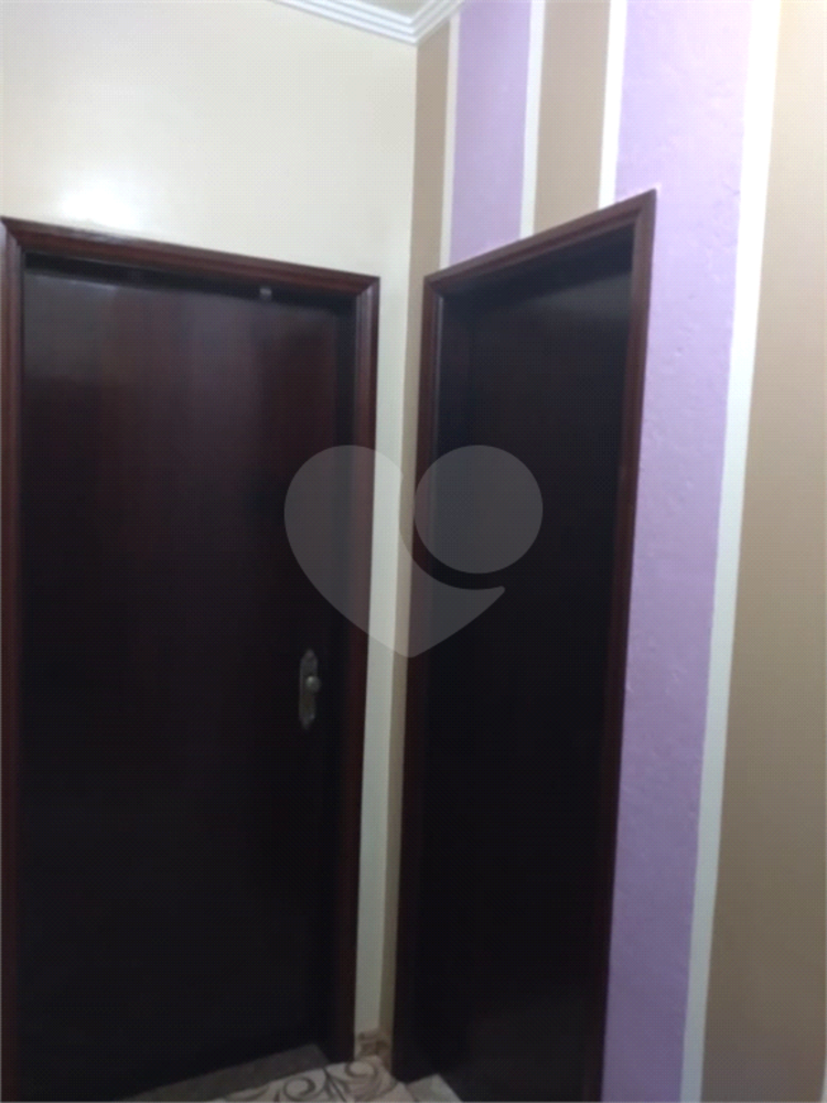 Casa à venda com 3 quartos, 252m² - Foto 13