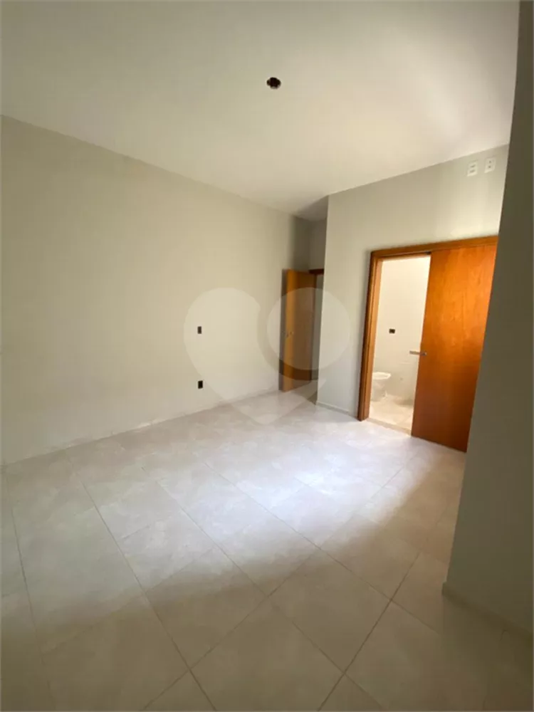 Casa à venda com 2 quartos, 70m² - Foto 14