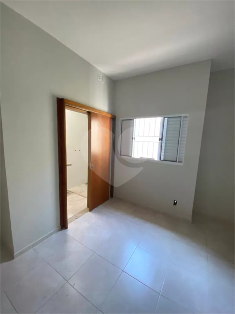 Casa à venda com 2 quartos, 70m² - Foto 17