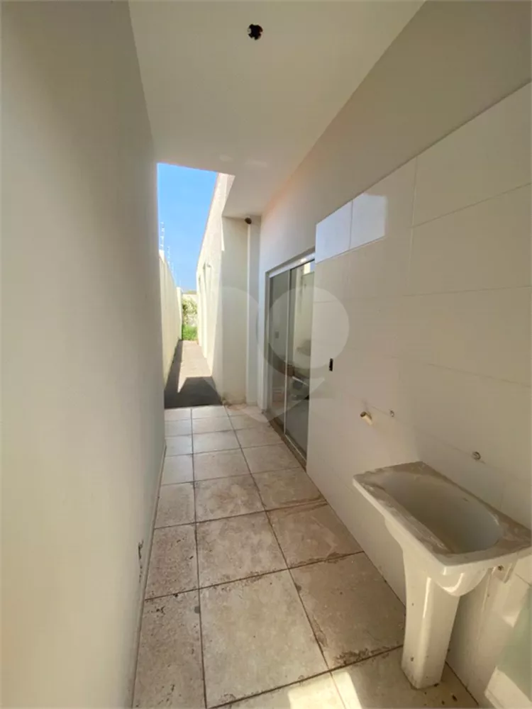 Casa à venda com 2 quartos, 70m² - Foto 24