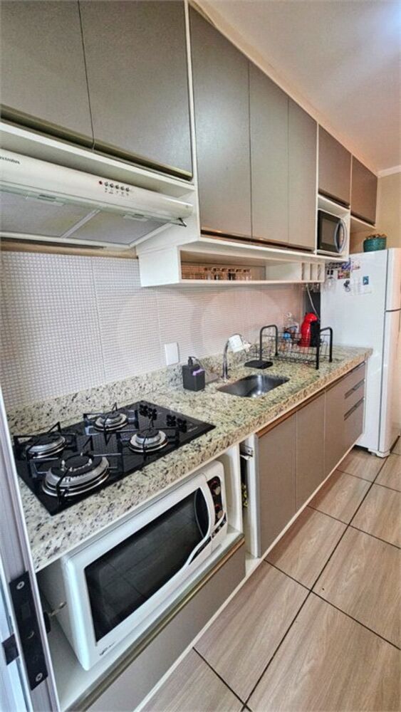 Apartamento à venda com 2 quartos, 47m² - Foto 3