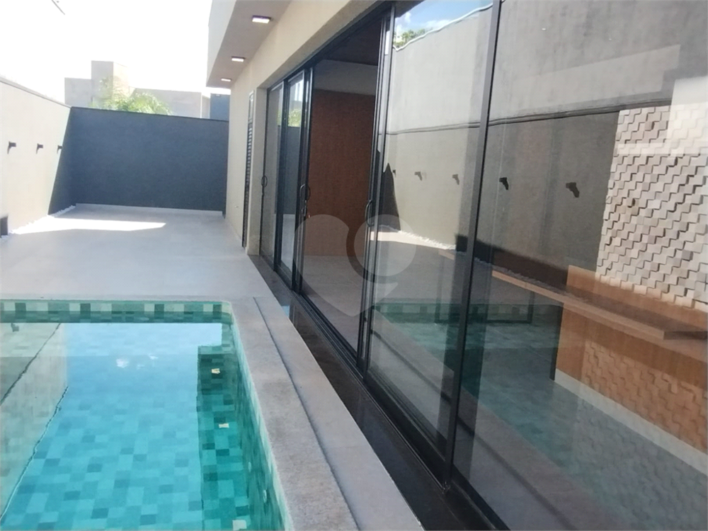 Casa à venda com 3 quartos, 218m² - Foto 5