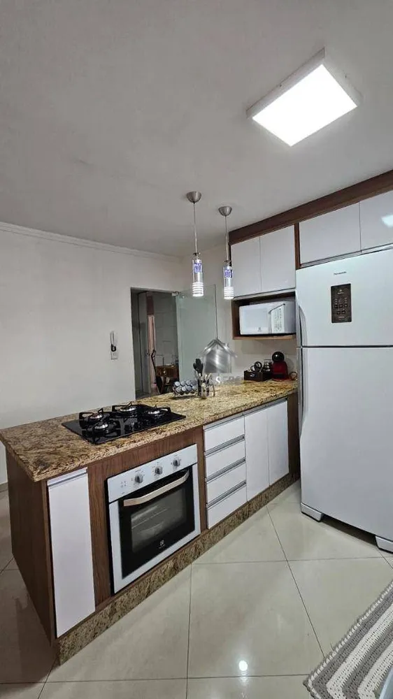 Casa, 3 quartos, 183 m² - Foto 1