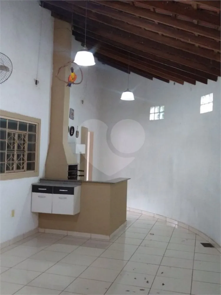 Casa, 3 quartos, 156 m² - Foto 2