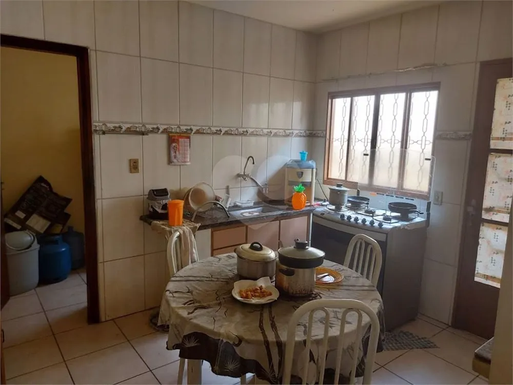 Casa, 3 quartos, 213 m² - Foto 13