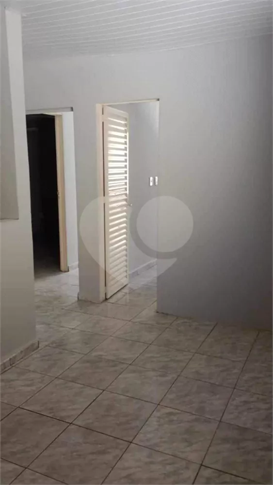 Casa à venda com 5 quartos, 203m² - Foto 13