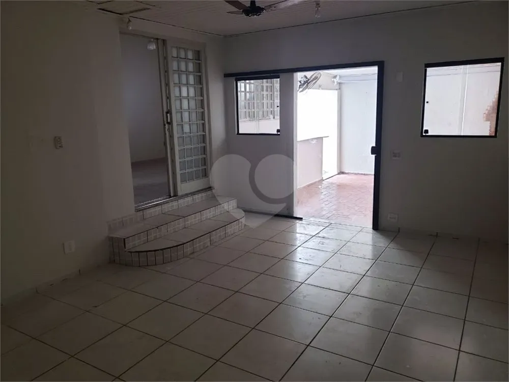 Casa, 1 quarto, 173 m² - Foto 2