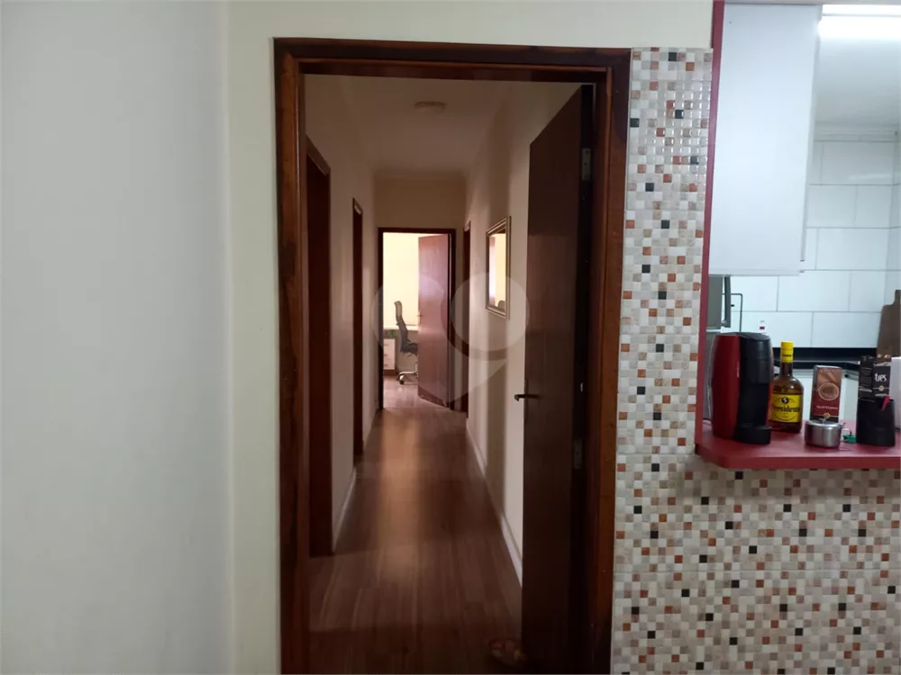 Casa à venda com 3 quartos, 140m² - Foto 4